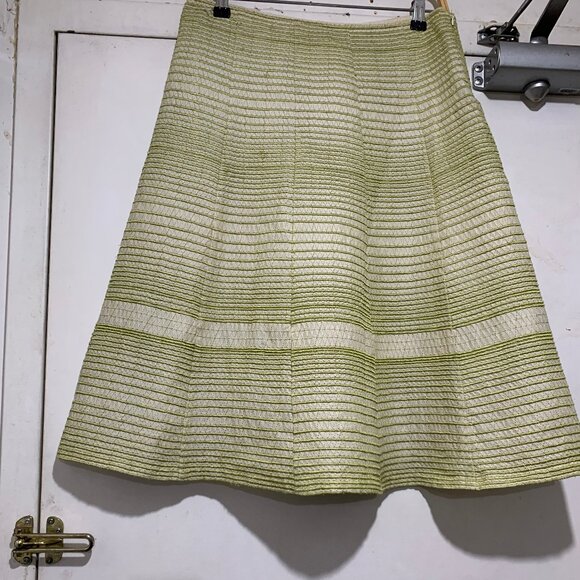 CLUB MONACO LIGHTWEIGHT EMBROIDERED SKIRTS SIZE 2 - Picture 1 of 11
